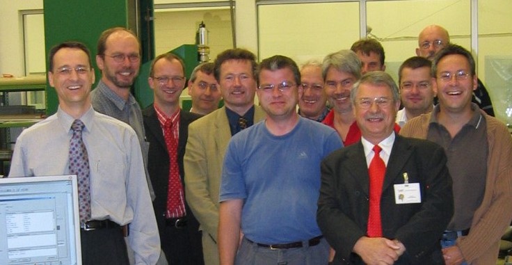 2003: ein Projekterfolg den es zu feiern lohnt! 2003: ein Projekterfolg den es zu feiern lohnt!